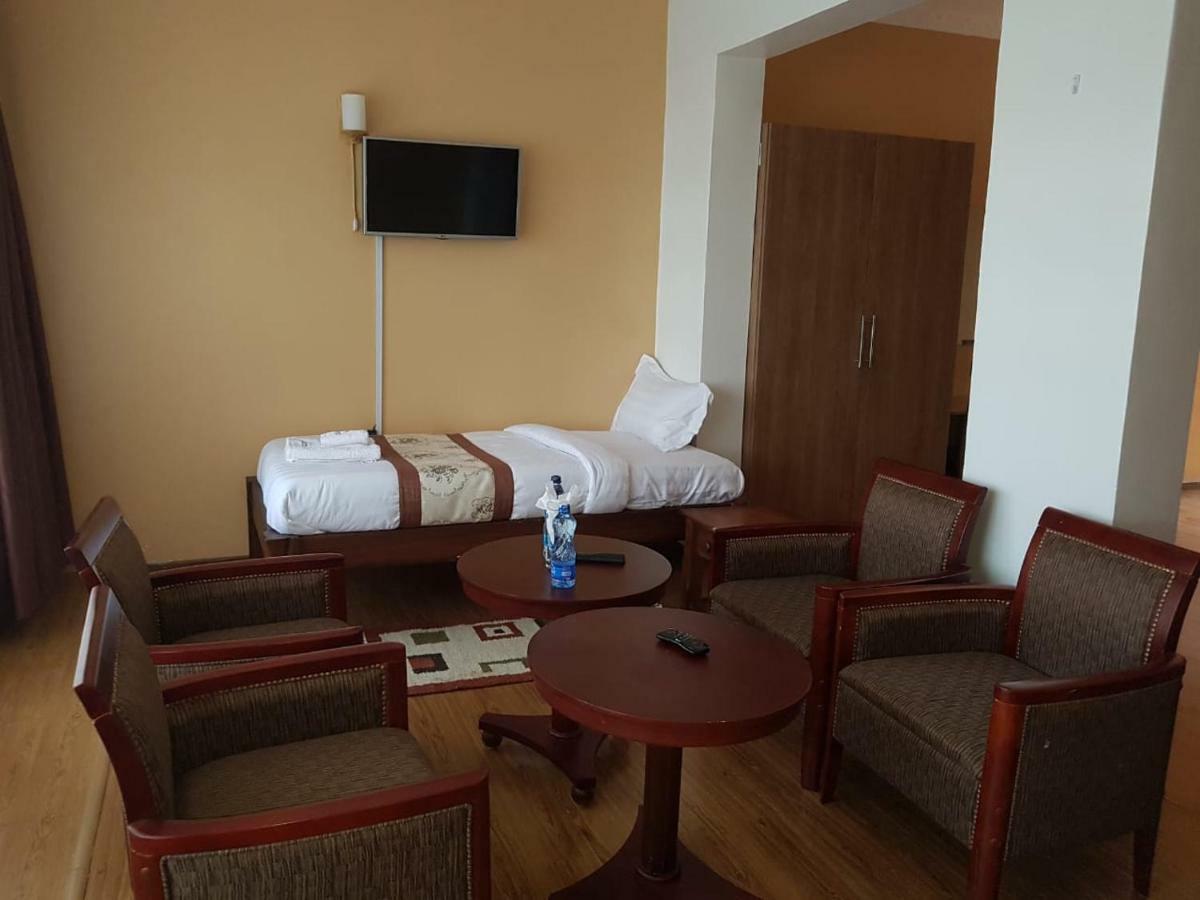 Esikar Gardens Hotel Narok Eksteriør bilde